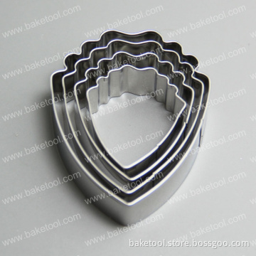 New 4pcs stainless steel carnation cake cutter with plain edge